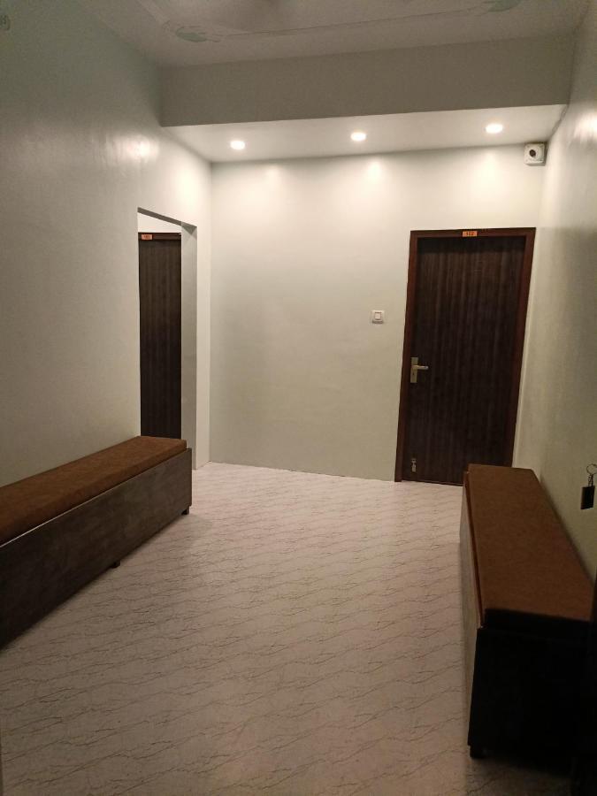 Happy Paying Guest house